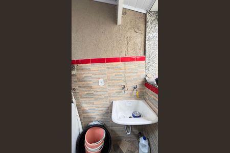 Casa à venda com 214m², 4 quartos e 4 vagas Casa à venda com 214m², 4 quartos e 4 vagasArea de Serviço 2