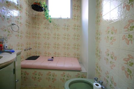 Apartamento à venda com 186m², 4 quartos e 2 vagasBanheiro