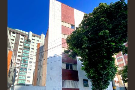 Apartamento à venda com 186m², 4 quartos e 2 vagas Apartamento à venda com 186m², 4 quartos e 2 vagasFachada