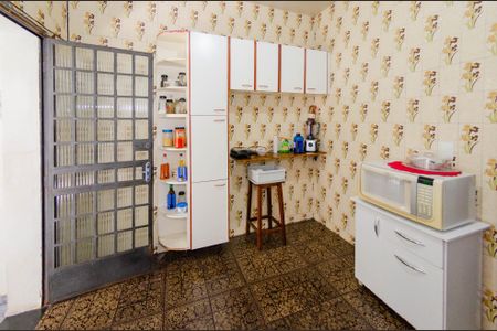 Casa à venda com 300m², 4 quartos e 2 vagas Casa à venda com 300m², 4 quartos e 2 vagasCozinha