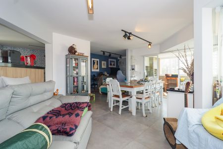 Apartamento à venda com 116m², 2 quartos e 2 vagasSala