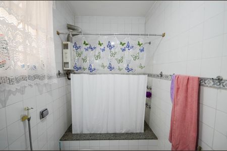 Apartamento à venda com 76m², 2 quartos e 1 vagaBanheiro