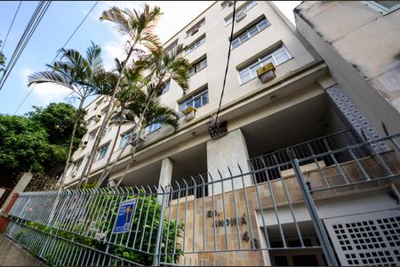 Apartamento à venda com 76m², 2 quartos e 1 vagaFachada