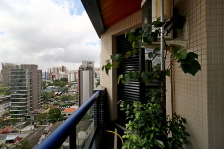 Apartamento à venda com 212m², 4 quartos e 3 vagasVaranda da Suíte 1