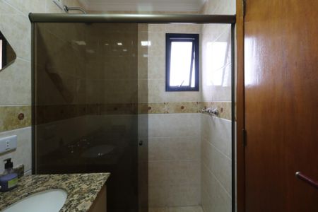 Apartamento à venda com 212m², 4 quartos e 3 vagasBanheiro da Suíte 1