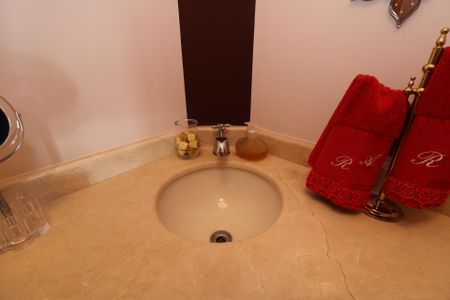 Apartamento à venda com 212m², 4 quartos e 3 vagasLavabo