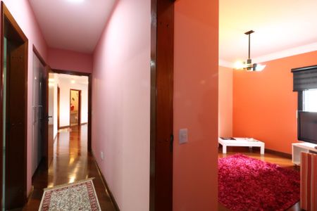 Apartamento à venda com 212m², 4 quartos e 3 vagasCorredor para os Quartos