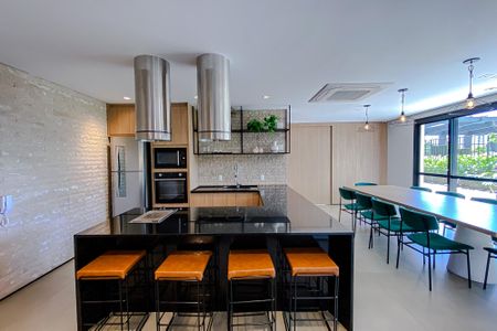 Apartamento à venda com 179m², 3 quartos e 3 vagas Apartamento à venda com 179m², 3 quartos e 3 vagasÁrea comum