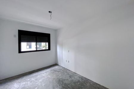 Apartamento à venda com 179m², 3 quartos e 3 vagas Apartamento à venda com 179m², 3 quartos e 3 vagasQuarto 2 - Suíte