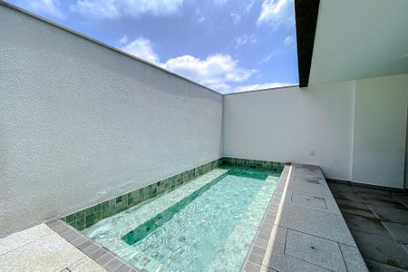 Apartamento à venda com 179m², 3 quartos e 3 vagas Apartamento à venda com 179m², 3 quartos e 3 vagasÁrea comum - Churrasqueira