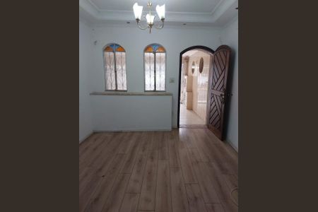 Casa à venda com 110m², 2 quartos e 1 vagaFoto 05
