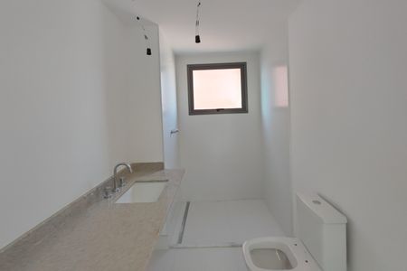 Apartamento à venda com 153m², 4 quartos e 3 vagasBanheiro Suíte 2