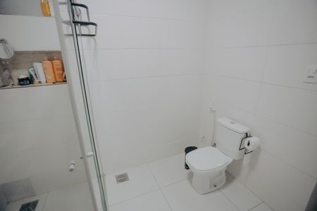 Casa à venda com 360m², 7 quartos e 3 vagas Casa à venda com 360m², 7 quartos e 3 vagasBanheiro 2
