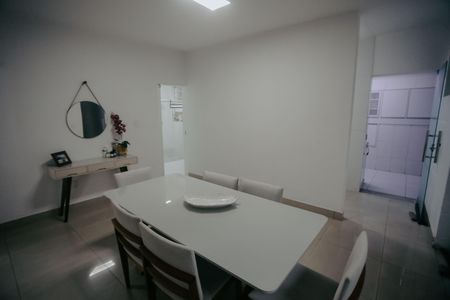 Casa à venda com 360m², 7 quartos e 3 vagas Casa à venda com 360m², 7 quartos e 3 vagasSala de Jantar