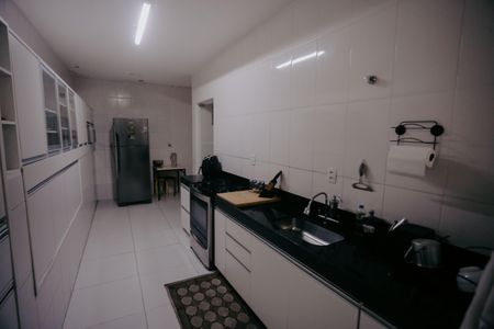 Casa à venda com 360m², 7 quartos e 3 vagas Casa à venda com 360m², 7 quartos e 3 vagasCozinha