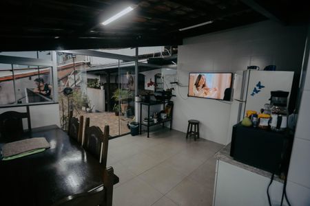 Casa à venda com 360m², 7 quartos e 3 vagas Casa à venda com 360m², 7 quartos e 3 vagasCozinha 7