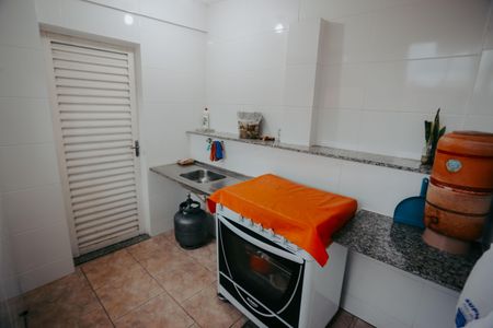 Casa à venda com 360m², 7 quartos e 3 vagas Casa à venda com 360m², 7 quartos e 3 vagasCozinha 4