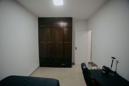 Casa à venda com 360m², 7 quartos e 3 vagas Casa à venda com 360m², 7 quartos e 3 vagasQuarto 4