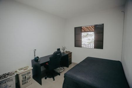 Casa à venda com 360m², 7 quartos e 3 vagas Casa à venda com 360m², 7 quartos e 3 vagasQuarto 4