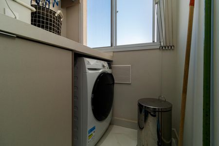 Apartamento à venda com 41m², 2 quartos e 1 vaga Apartamento à venda com 41m², 2 quartos e 1 vagaÁrea de Serviço