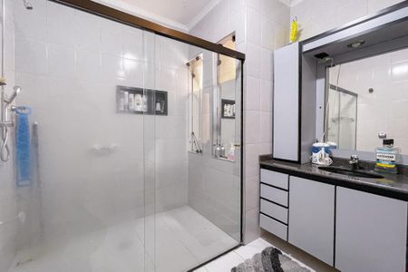 Casa à venda com 165m², 3 quartos e 4 vagasBanheiro - Suíte