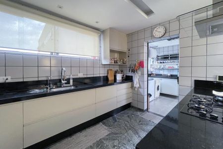 Casa à venda com 165m², 3 quartos e 4 vagasCozinha