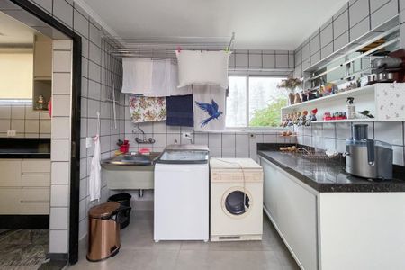 Casa à venda com 165m², 3 quartos e 4 vagasÁrea de Serviço