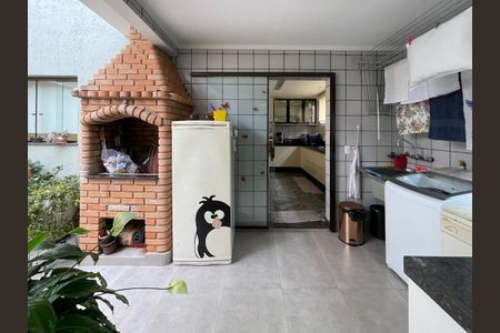 Casa à venda com 165m², 3 quartos e 4 vagasÁrea de Serviço