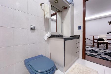 Casa à venda com 165m², 3 quartos e 4 vagasBanheiro Social