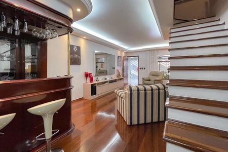 Casa à venda com 165m², 3 quartos e 4 vagasSala