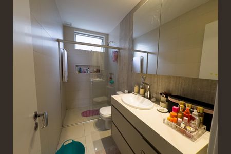 Apartamento à venda com 162m², 3 quartos e 3 vagasBanheiro