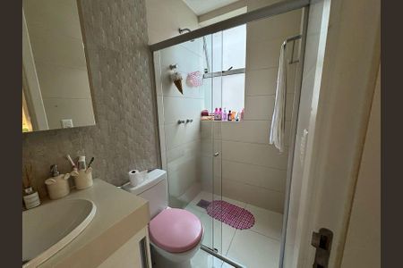 Apartamento à venda com 162m², 3 quartos e 3 vagasBanheiro 2