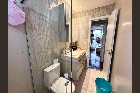 Apartamento à venda com 162m², 3 quartos e 3 vagasBanheiro