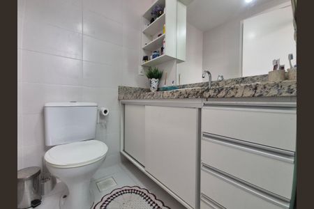 Apartamento à venda com 83m², 3 quartos e 1 vagaBanheiro da Suíte