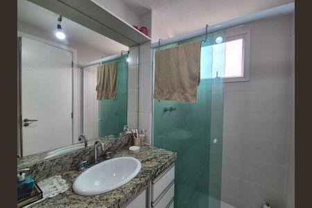 Apartamento à venda com 83m², 3 quartos e 1 vagaBanheiro da Suíte