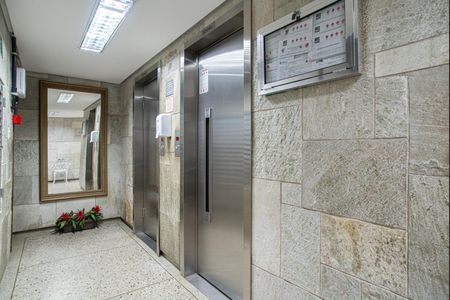 Studio à venda com 30m², 1 quarto e sem vagaÁrea comum - Elevadores