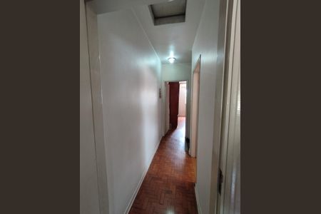 Casa à venda com 150m², 2 quartos e 2 vagas Casa à venda com 150m², 2 quartos e 2 vagasCorredor dos Quartos