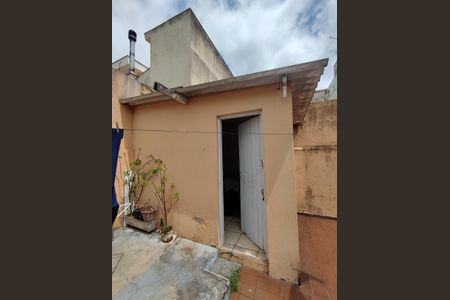 Casa à venda com 150m², 2 quartos e 2 vagas Casa à venda com 150m², 2 quartos e 2 vagasQuarto de serviço