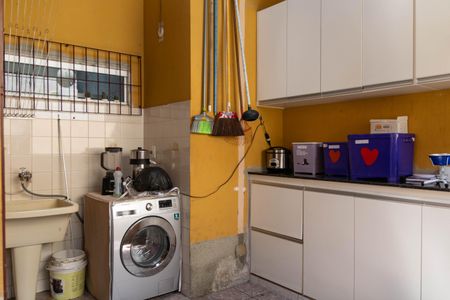 Casa à venda com 190m², 3 quartos e 2 vagas Casa à venda com 190m², 3 quartos e 2 vagasÁrea de Serviço