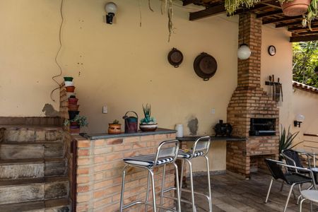 Casa à venda com 190m², 3 quartos e 2 vagas Casa à venda com 190m², 3 quartos e 2 vagasEspaço Gourmet