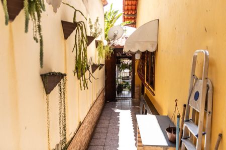 Casa à venda com 190m², 3 quartos e 2 vagas Casa à venda com 190m², 3 quartos e 2 vagasÁrea externa