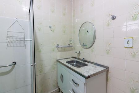 Casa à venda com 107m², 2 quartos e 2 vagas Casa à venda com 107m², 2 quartos e 2 vagasBanheiro