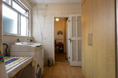 Apartamento à venda com 157m², 2 quartos e 2 vagas Apartamento à venda com 157m², 2 quartos e 2 vagasÁrea de Serviço