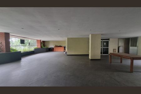 Apartamento à venda com 157m², 2 quartos e 2 vagas Apartamento à venda com 157m², 2 quartos e 2 vagasPlayground