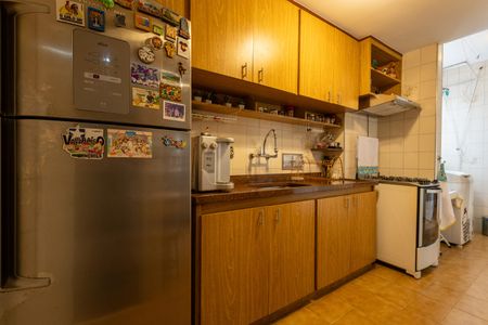 Apartamento à venda com 157m², 2 quartos e 2 vagas Apartamento à venda com 157m², 2 quartos e 2 vagasCozinha