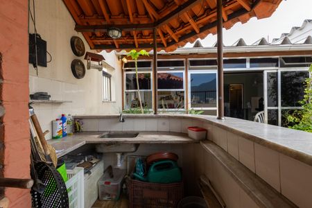 Apartamento à venda com 157m², 2 quartos e 2 vagas Apartamento à venda com 157m², 2 quartos e 2 vagasCobertura Churrasqueira