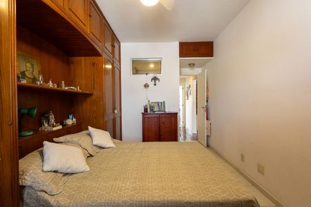 Apartamento à venda com 157m², 2 quartos e 2 vagas Apartamento à venda com 157m², 2 quartos e 2 vagasSuíte