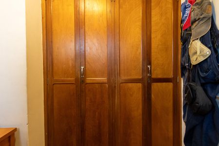 Apartamento à venda com 157m², 2 quartos e 2 vagas Apartamento à venda com 157m², 2 quartos e 2 vagasQuarto de Serviço