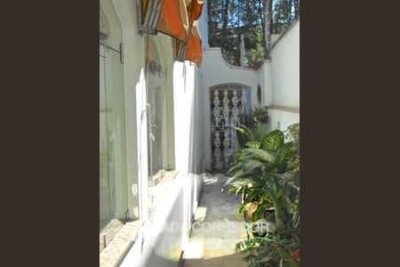 Casa à venda com 260m², 4 quartos e 4 vagas Casa à venda com 260m², 4 quartos e 4 vagasFoto 16