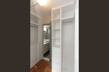 Apartamento à venda com 102m², 2 quartos e 1 vaga Apartamento à venda com 102m², 2 quartos e 1 vagaSuíte